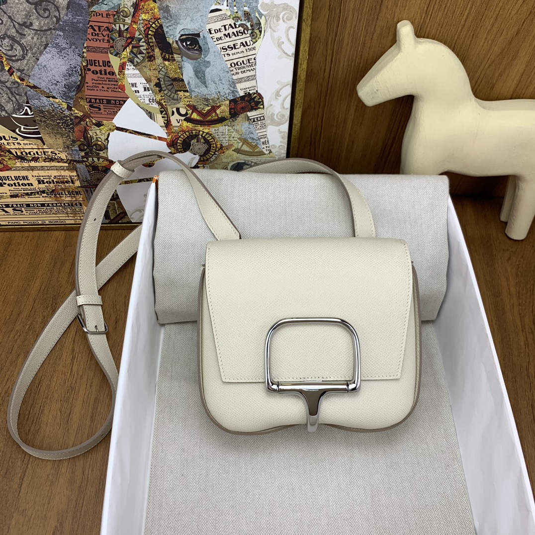 에르메스 델라 카발레리아 미니 앱송 나타